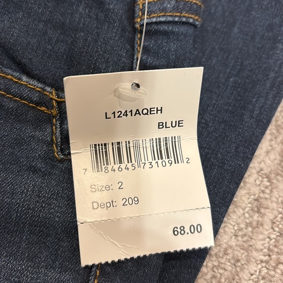 NWT Wit and Wisdom Itty Bitty Boot Jeans size 2 Women’s - Picture 3 of 8